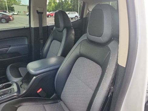 Used 2019 Chevrolet Colorado Z71 AWD/4WD image 27