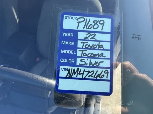 Used 2022 Toyota Tacoma SR image 22