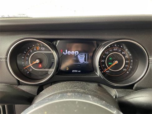 Used 2020 Jeep Gladiator Overland image 5