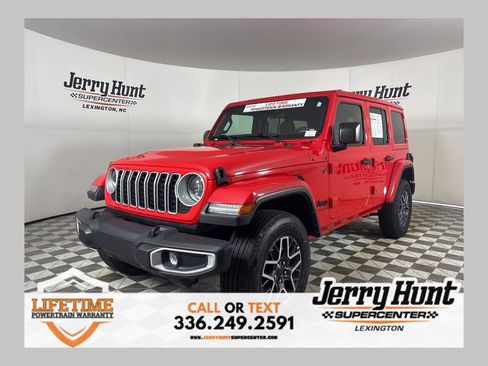 Used 2025 Jeep Wrangler Unlimited Sahara AWD/4WD image 1