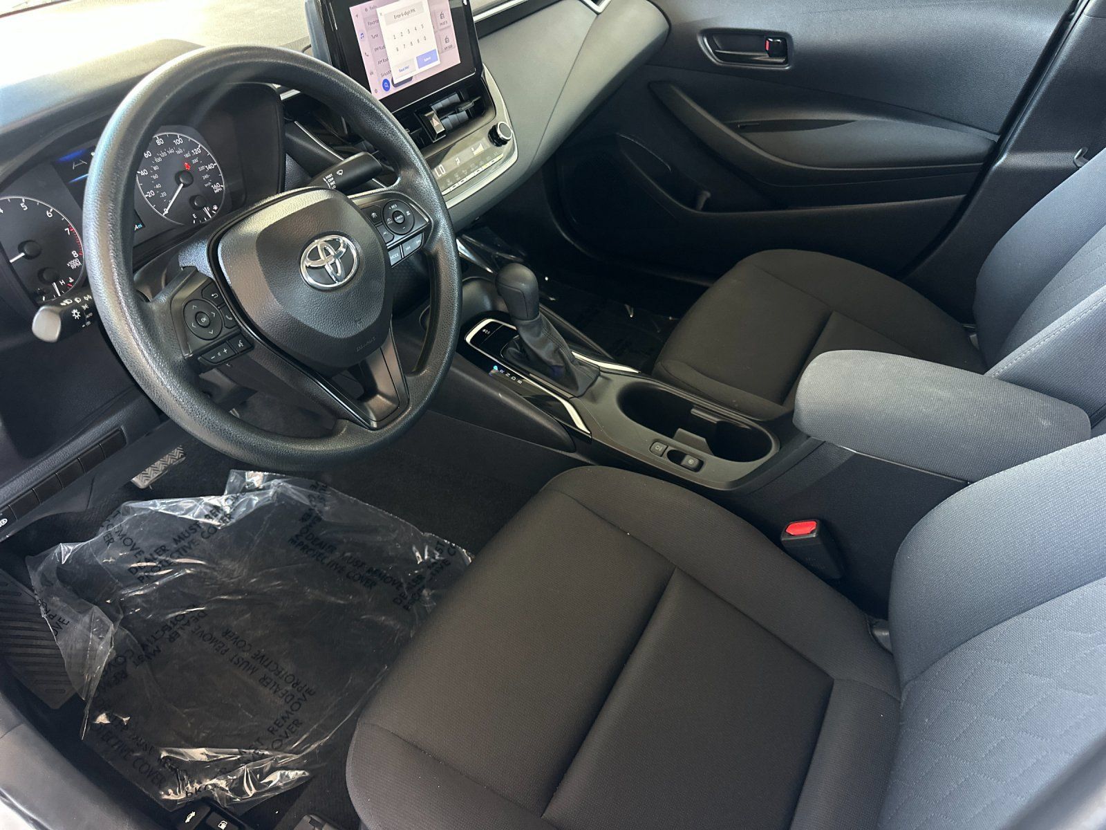 Used 2024 Toyota Corolla LE FWD image 9