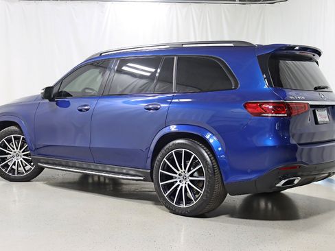 Used 2022 Mercedes-Benz GLS 450 4MATIC image 10