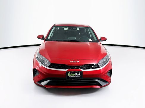 Used 2024 Kia Forte LXS image 2