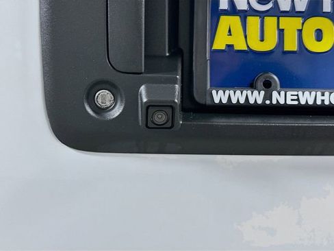 Used 2024 GMC Savana 2500 w/ Driver Convenience Package image 19