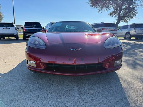 Used 2007 Chevrolet Corvette Coupe image 2