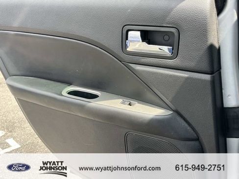 Used 2010 Ford Fusion SEL FWD image 18