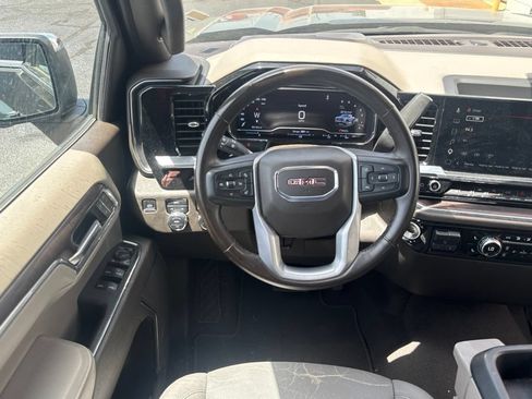 Used 2025 GMC Sierra 1500 SLT AWD/4WD image 3