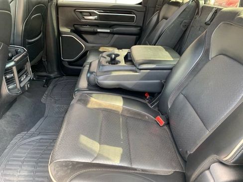 Used 2019 RAM 1500 Laramie AWD/4WD image 15