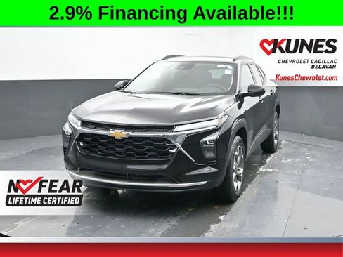 New 2026 Chevrolet Trax LT w/ Driver Confidence Package FWD image 3