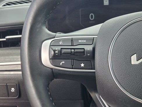 Used 2025 Kia K5 EX FWD image 29
