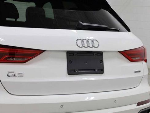 Used 2023 Audi Q3 2.0T Premium w/ Convenience Package AWD/4WD image 8