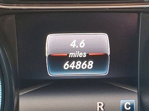 Used 2020 Mercedes-Benz GLA 250 4MATIC image 21