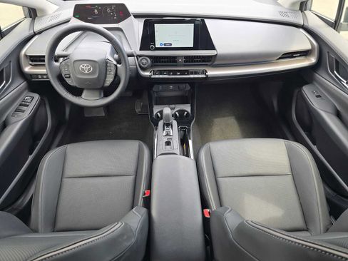 Certified 2026 Toyota Prius XLE FWD image 20