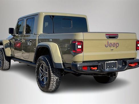Used 2025 Jeep Gladiator Mojave image 4