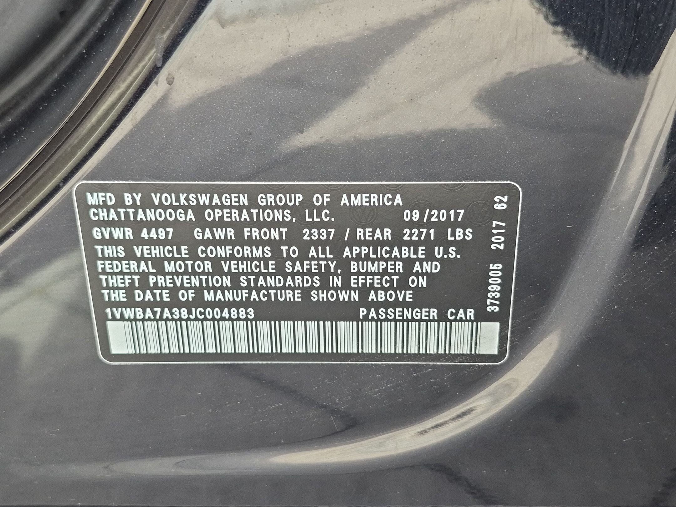 Used 2018 Volkswagen Passat 2.0T SE FWD image 32