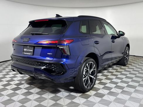 New 2026 Audi Q3 quattro 2.0T AWD/4WD image 7