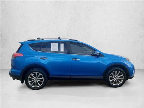 Used 2017 Toyota RAV4 Limited AWD/4WD image 4