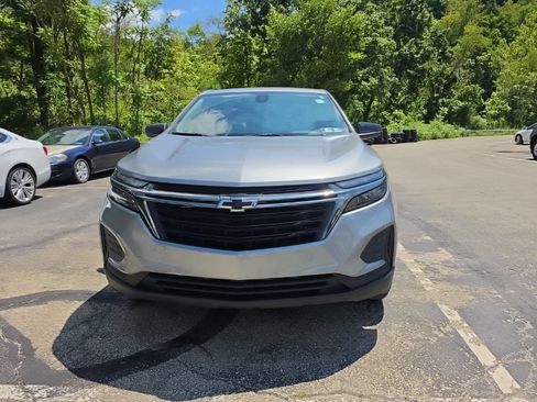 Certified 2024 Chevrolet Equinox LS w/ LS Convenience Package AWD/4WD image 2