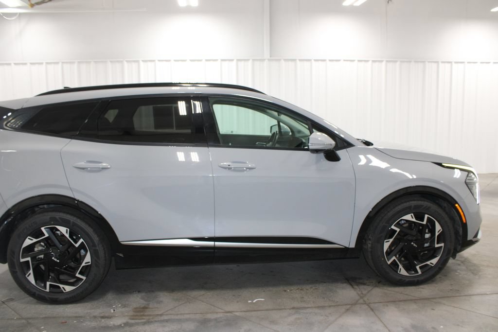 Used 2023 Kia Sportage SX FWD image 11