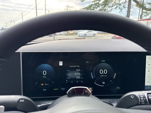 New 2025 Hyundai Tucson SEL image 39