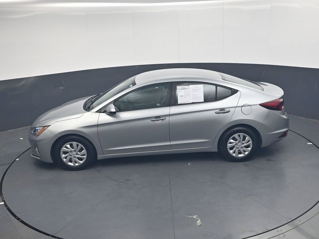 Used 2020 Hyundai Elantra SE FWD image 29
