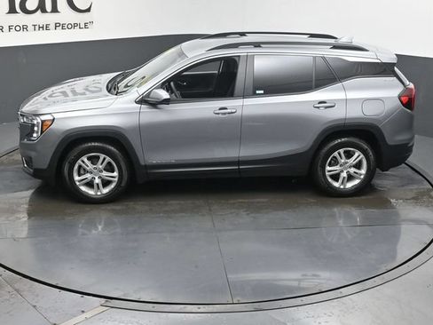 Used 2023 GMC Terrain SLE w/ Driver Convenience Package FWD image 45