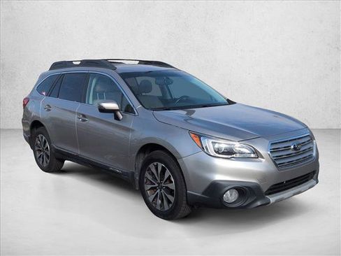 Used 2016 Subaru Outback 2.5i Limited image 3