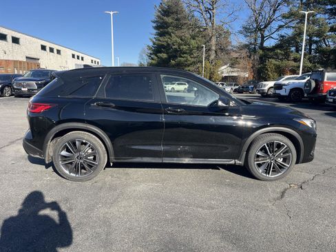 New 2025 INFINITI QX50 Sport image 2