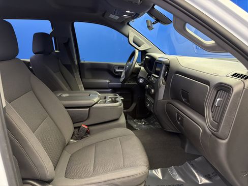 Used 2021 Chevrolet Silverado 1500 Custom AWD/4WD image 22