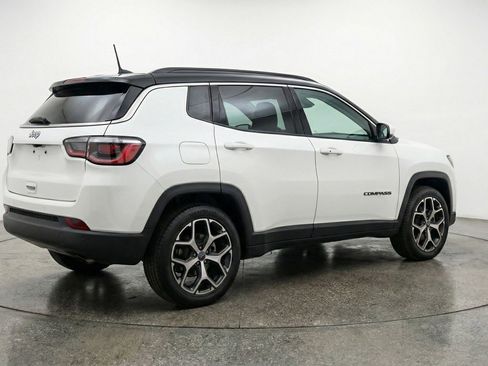 Used 2025 Jeep Compass Limited AWD/4WD image 9