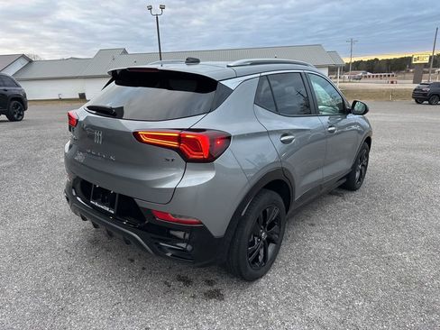 Used 2024 Buick Encore GX Sport Touring image 7