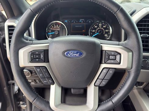 Used 2018 Ford F150 Lariat w/ Equipment Group 502A Luxury image 23