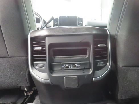 Used 2024 RAM 2500 Big Horn w/ Night Edition AWD/4WD image 11