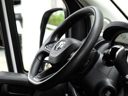 Used 2023 RAM ProMaster 2500 FWD image 13