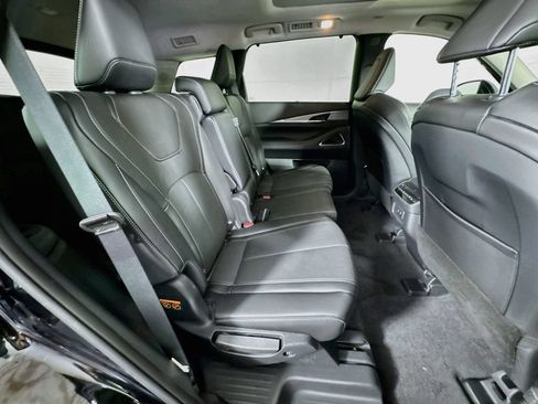 Certified 2026 INFINITI QX60 Luxe w/ Cargo Package AWD/4WD image 39