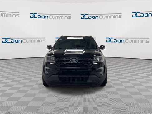 Used 2016 Ford Explorer Sport image 3