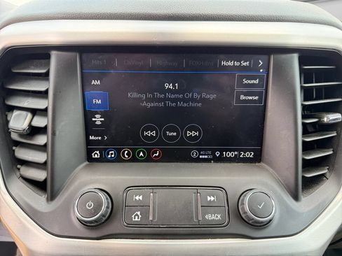 Used 2023 GMC Acadia SLT AWD/4WD image 27