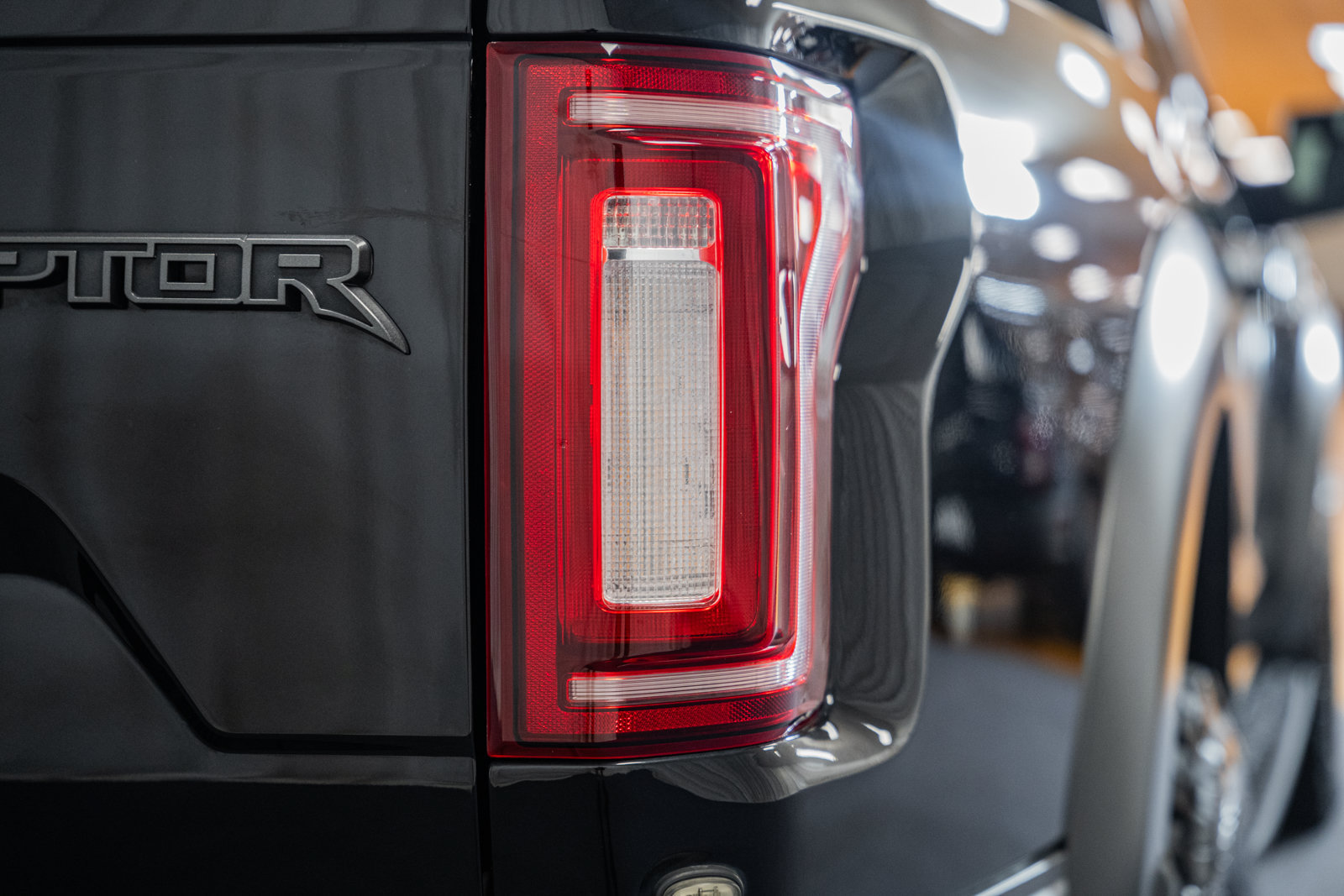 Used 2020 Ford F150 Raptor AWD/4WD image 7