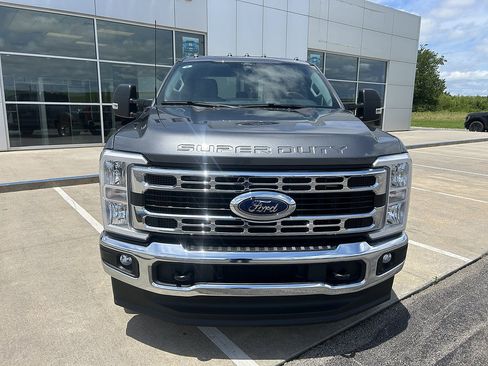 Used 2026 Ford F350 XLT AWD/4WD image 9
