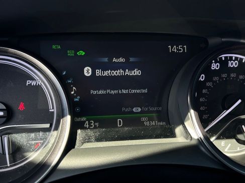 Used 2023 Toyota Camry XSE image 31