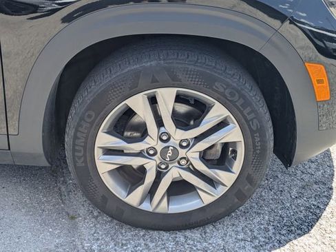 Used 2023 Kia Seltos LX image 11