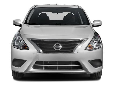 Used 2018 Nissan Versa SV image 7