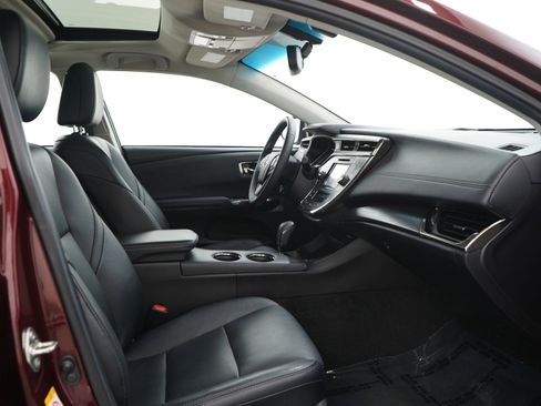 Used 2016 Toyota Avalon XLE Premium FWD image 11