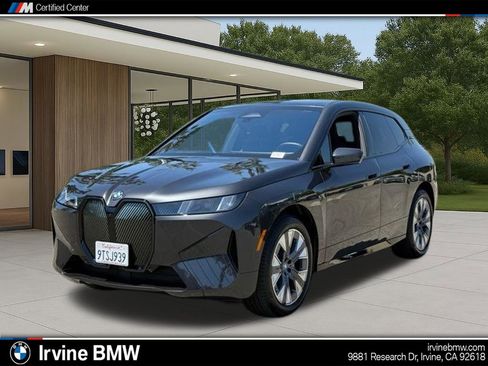 Used 2026 BMW iX xDrive60 w/ Premium Package AWD/4WD image 1