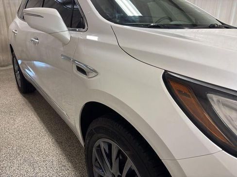 Used 2018 Buick Enclave Premium image 8