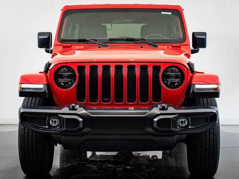 Used 2020 Jeep Wrangler Unlimited Sahara image 2