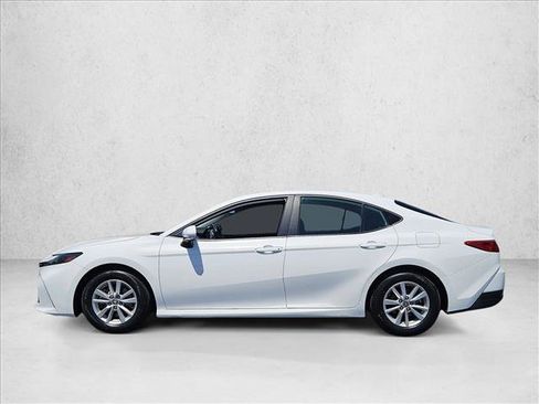 Used 2025 Toyota Camry LE FWD image 9
