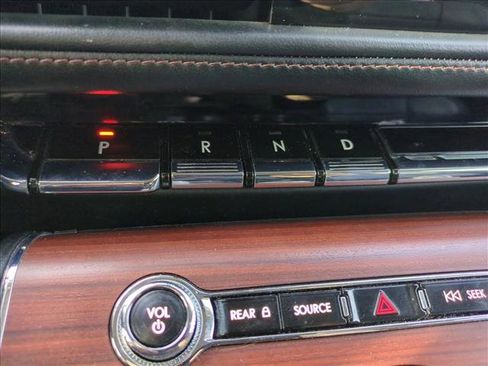 Used 2021 Lincoln Aviator Reserve w/ Equipment Group 210A image 10