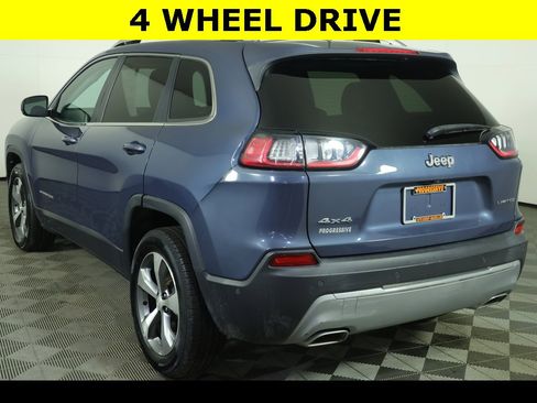 Used 2021 Jeep Cherokee Limited image 11