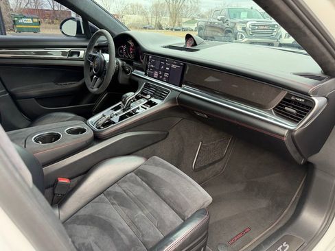Used 2019 Porsche Panamera GTS w/ Premium Package Plus AWD/4WD image 32